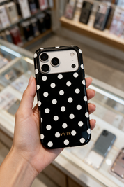 Classic Polka Dots, Black Noir - Tough MagSafe iPhone-Hülle